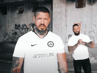 Vypočuj si raperský debut