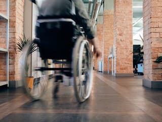 Invalidné dôchodky sa budú