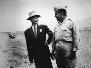 Kto bol Robert Oppenheimer?