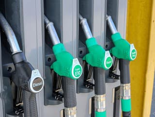 Taký drahý benzín sme