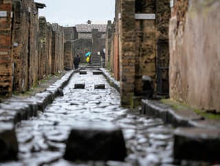 Pri Pompejach objavili spálňu