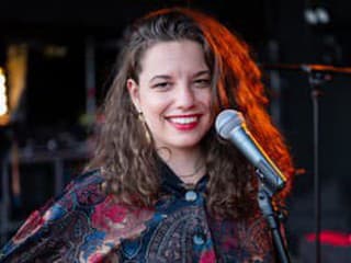 Júlia Kozáková, Viljandi Folk