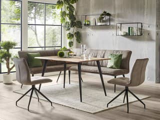 Návrat sedacích lavíc v