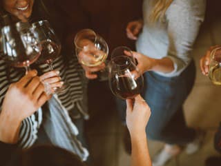 Triezvy október? Toto sa