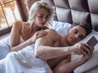 Pikantné zákutia Tinderu: Načapala