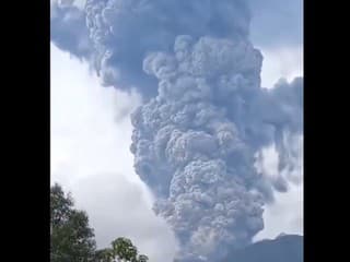 Výbuch sopky v Indonézii