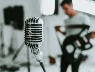 Miluješ ich, no naživo