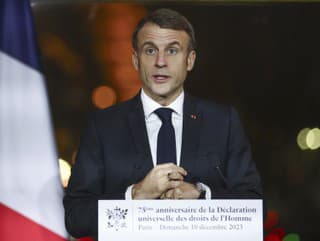 Emmanuel Macron odmietol prijať