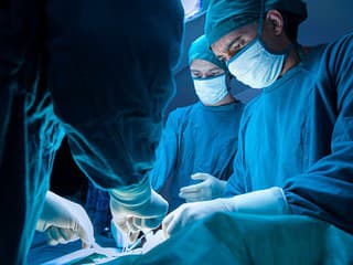 V Taliansku vyšetrujú chirurga