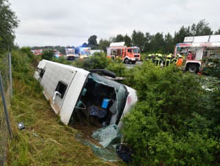 Nehoda zájazdového autobusu