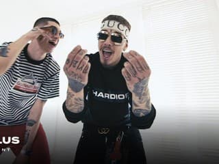 Yzomandias a Nik Tendo