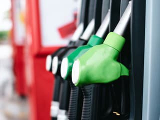Ceny pohonných látok sa