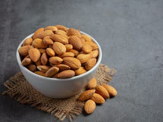 Mandle sú správnou potravou