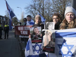 Proizraelskí aktivisti sa zhromažďujú