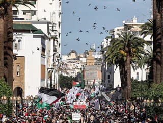 Tisíce Maročanov v uliciach