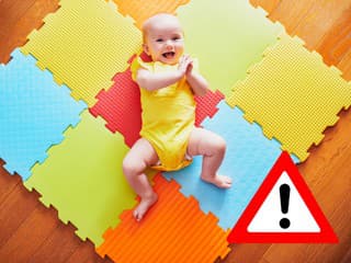 POZOR Na slovenskom trhu je nebezpečná detská podložka: Ak ju máte, prestaňte ju používať!