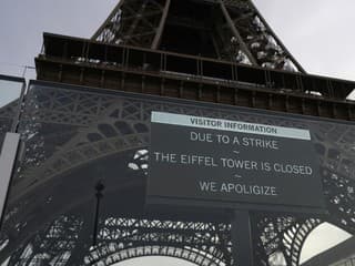 Ročne láka tri milióny turistov, teraz zíva prázdnotou: Eiffelova veža je zatvorená už piaty deň