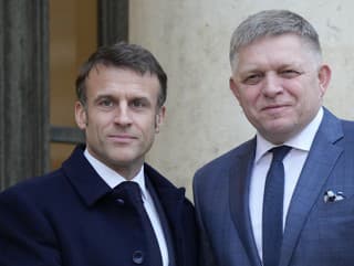 Emmanuel Macron a Robert