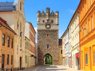 Zoo, púštna dedinka aj