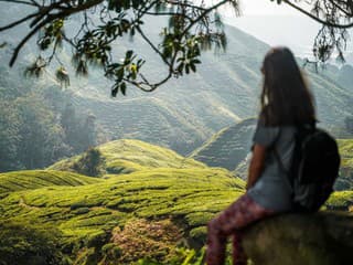 Prvé rande s Áziou: