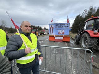 Poľskí farmári blokujú dva