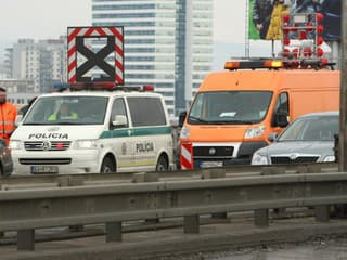 POZOR: Prekročíte rýchlosť, policajti