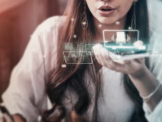 8 užitočných AI nástrojov,