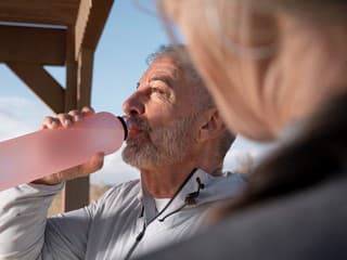 Dehydratácia seniorov má rôzne