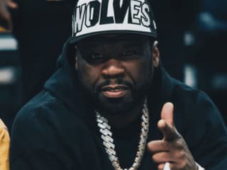 V Bratislave vystúpi sám