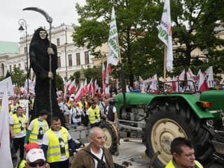 Poľskí farmári protestujú proti