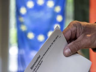 Sedem strán nenaplnilo 15-člennú kandidátnu listinu do Eurovolieb