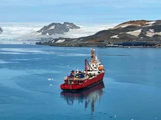Napätie v Antarktíde! Boj o ČIERNE ZLATO: Rusi objavili obrovské zásoby ropy, nálezisko je pod kontrolou inej krajiny