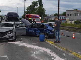 Poľský kamionista zavinil nehodu
