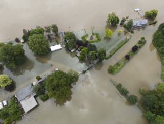 Nemecko zasiahli povodne