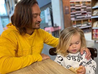 ŠOKUJÚCE priznanie: Slovenský spevák