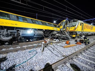 AKTUÁLNE Unikli prvé oficiálne verzie o príčine vlakového nešťastia Regio Jetu: Kto pochybil?