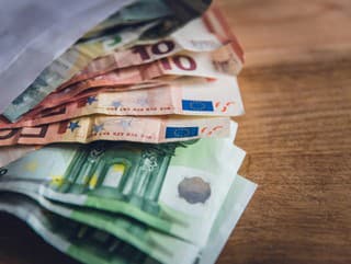 Slováci prezradili, koľko peňazí