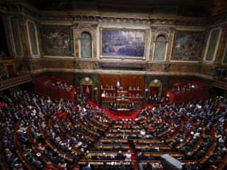 Francúzsky parlament schválil ústavné