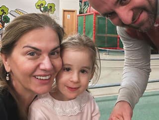 Monika Beňová s dcérkou