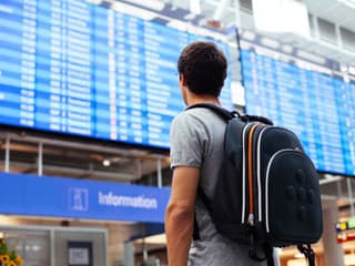 Takmer polovica obyvateľov Slovenska cestuje na zahraničnú dovolenku bez poistenia
