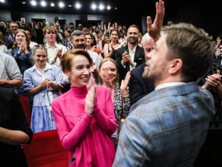 Táňa Pauhofová a Jiří Mádl zožali aplauz na premiére filmu Vlny v Karlových Varoch