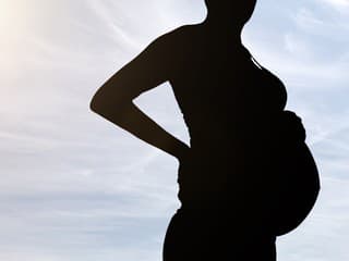 Obrovské prekvapenie známej herečky: Utajené tehotenstvo… Stala sa po prvýkrát matkou!