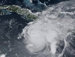 Na tejto satelitnej snímke GOES-East GeoColor z 13:20 EDT, ktorú poskytla NOAA, je vidieť hurikán Beryl, ktorý sa pohybuje smerom k Jamajke v stredu 3. júla 2024.