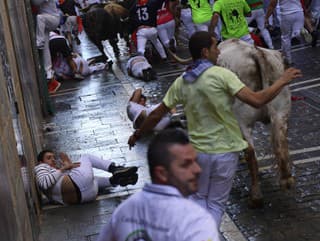 Pri prvom behu s býkmi v Pamplone utrpelo zranenia šesť ľudí