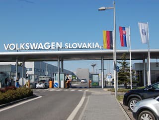 Volkswagen Slovakia pozastavuje výrobu