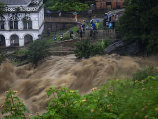 Zosuvy pôdy a záplavy