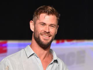 Slávny otecko ostrihal svojich