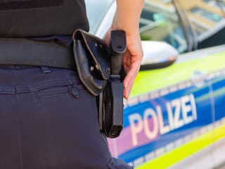 Nemecká polícia zadržala muža