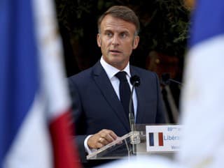 Francúzsky prezident Macron začal