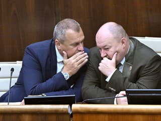 Čaká minimálne dôchodky zásadná